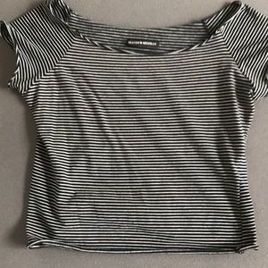 BRANDY MELVILLE black and white striped crop top